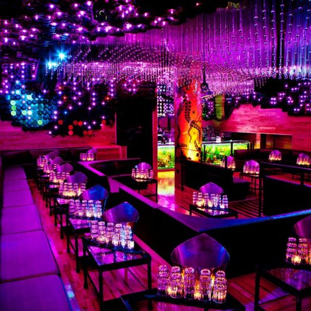 ¡Ven a vivir una explosión de música y baile!